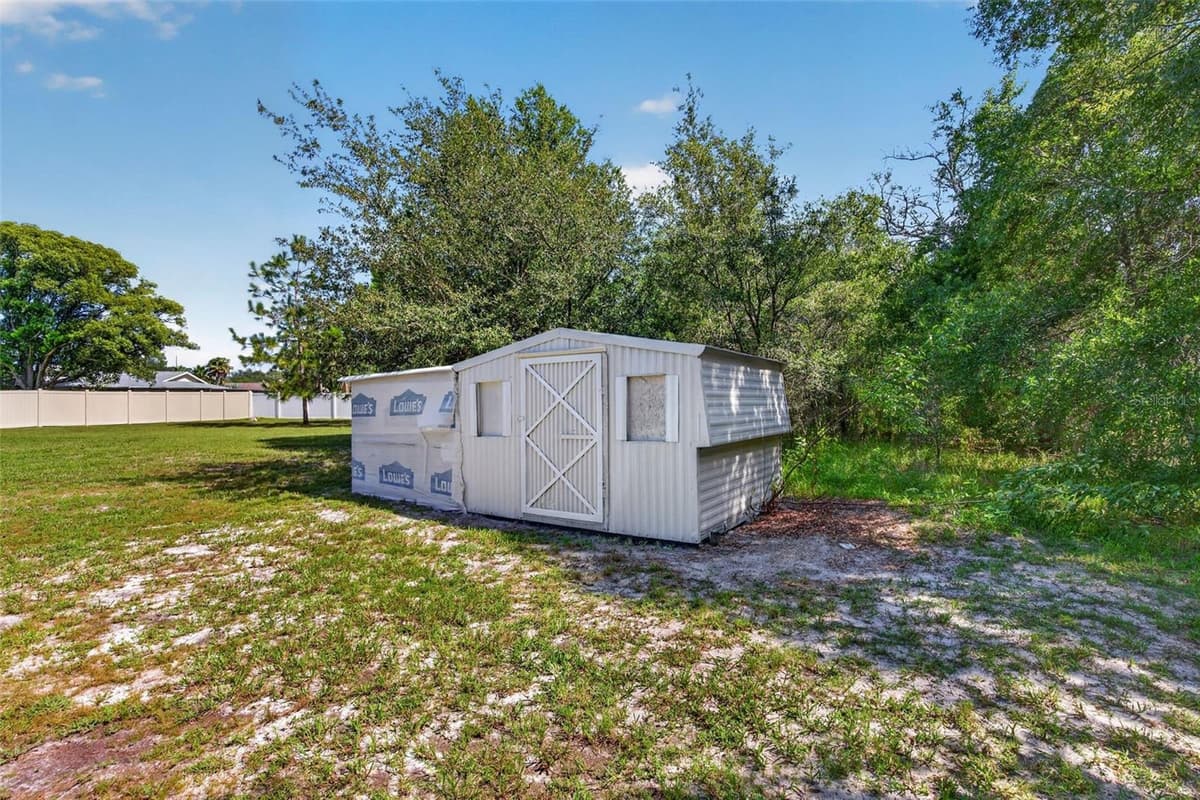 7502 POND CIRCLE — photo 63 of 73