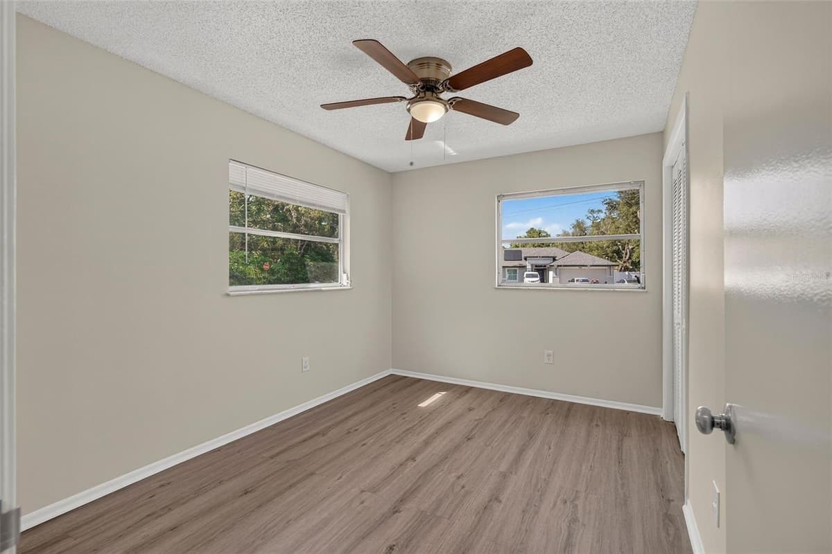 7502 POND CIRCLE — photo 24 of 73