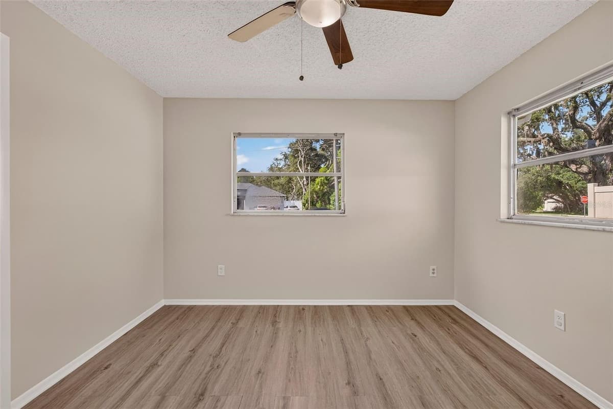 7502 POND CIRCLE — photo 23 of 73
