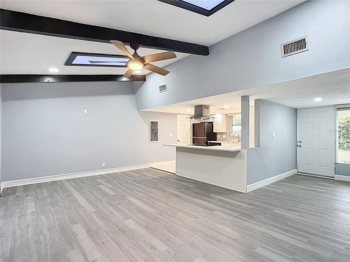 608 POWERS AVENUE — photo 23 of 27