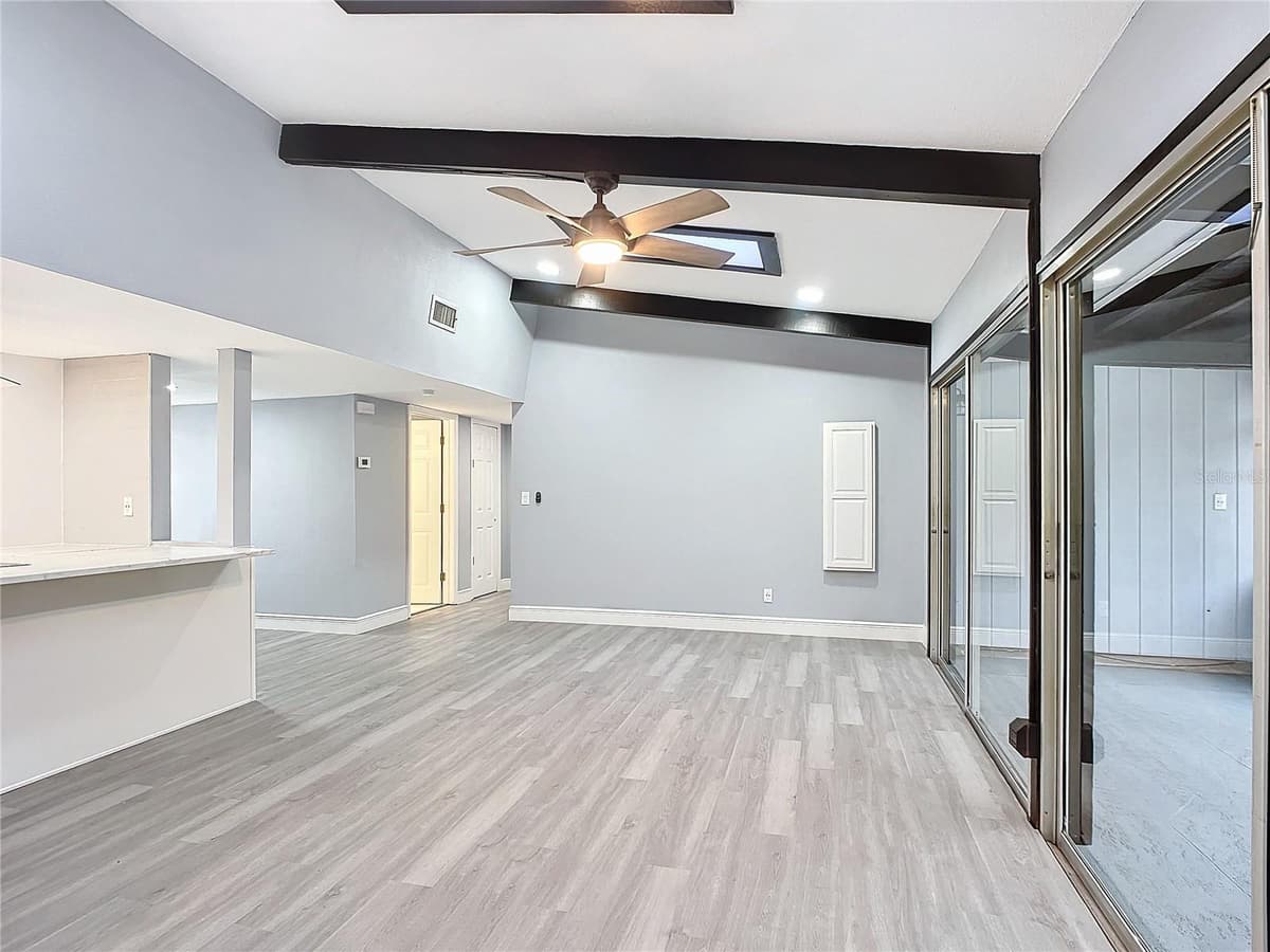 608 POWERS AVENUE — photo 21 of 27