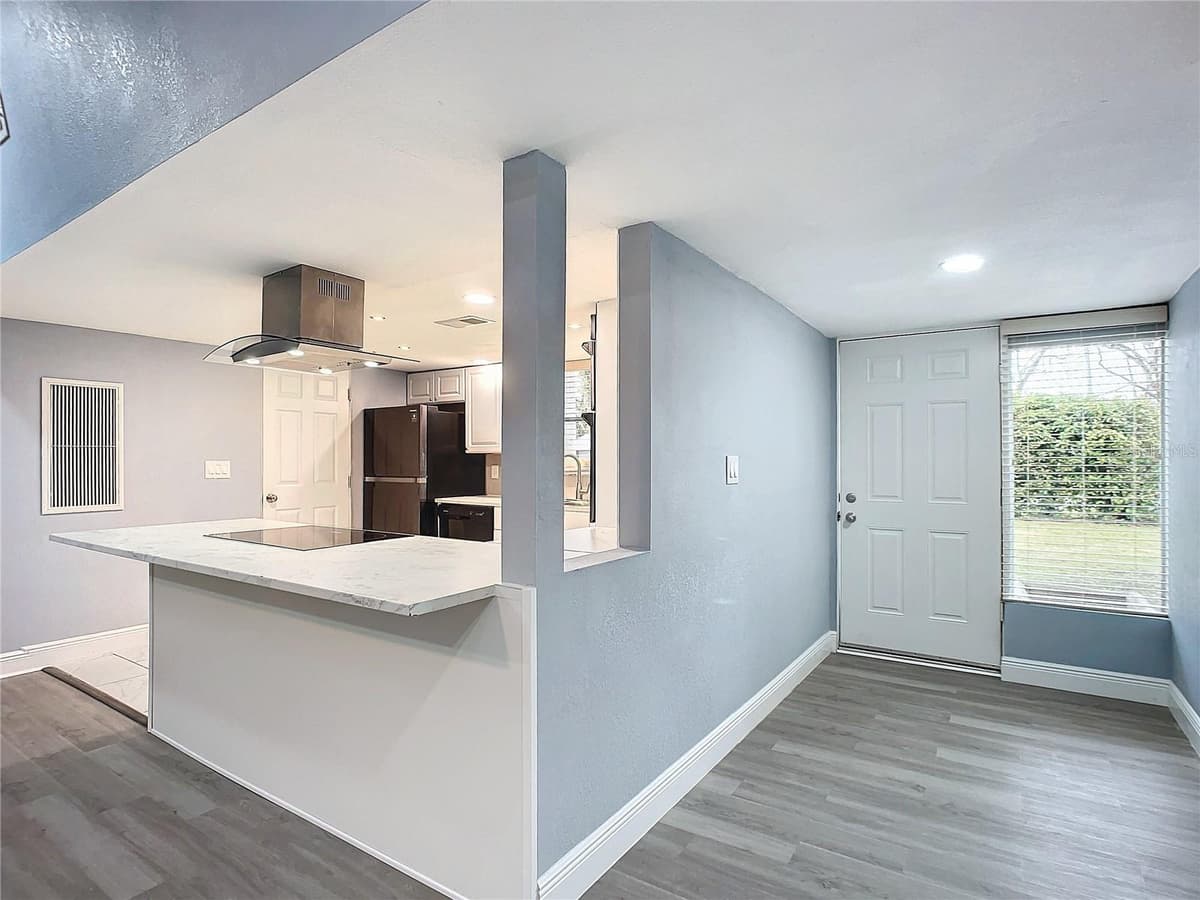 608 POWERS AVENUE — photo 25 of 27