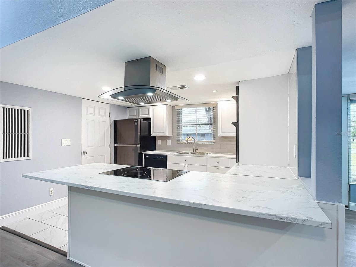 608 POWERS AVENUE — photo 20 of 27