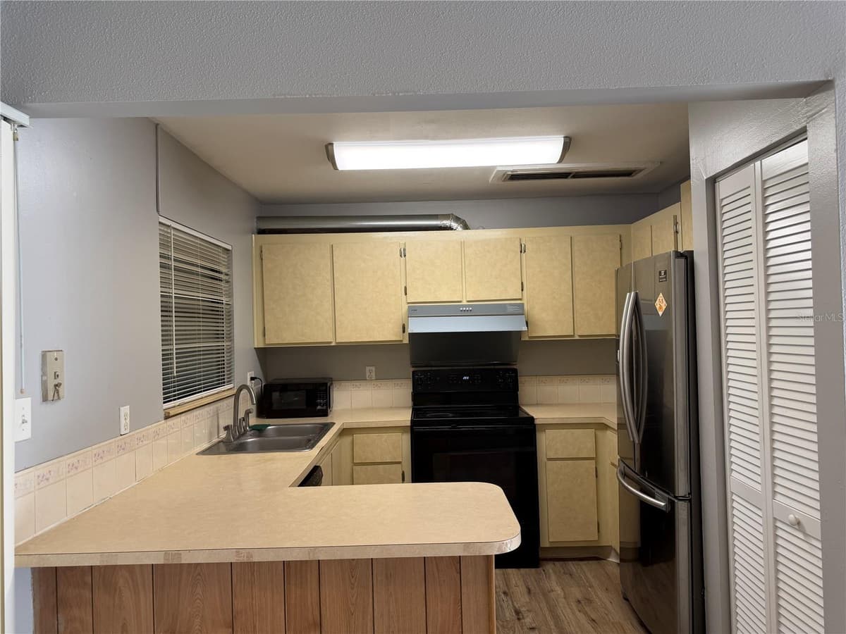 2811 ARCHER ROAD — photo 4 of 8