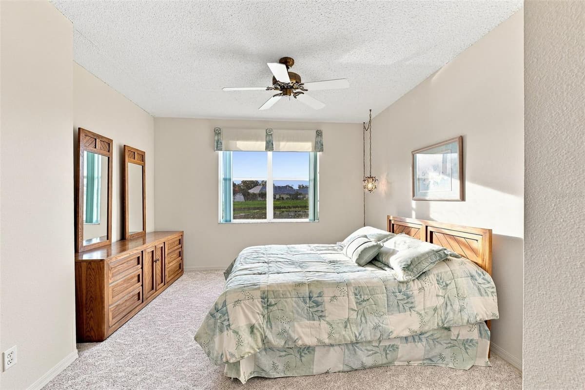 2339 NANTUCKET DRIVE — photo 22 of 91