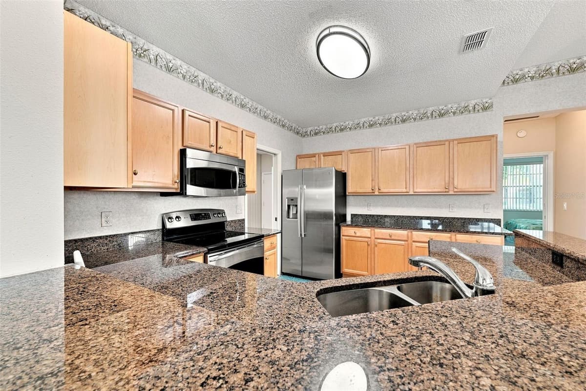 2339 NANTUCKET DRIVE — photo 16 of 91