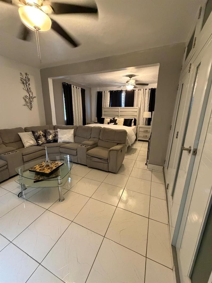 282 AVE. FELIX RIOS — photo 6 of 35