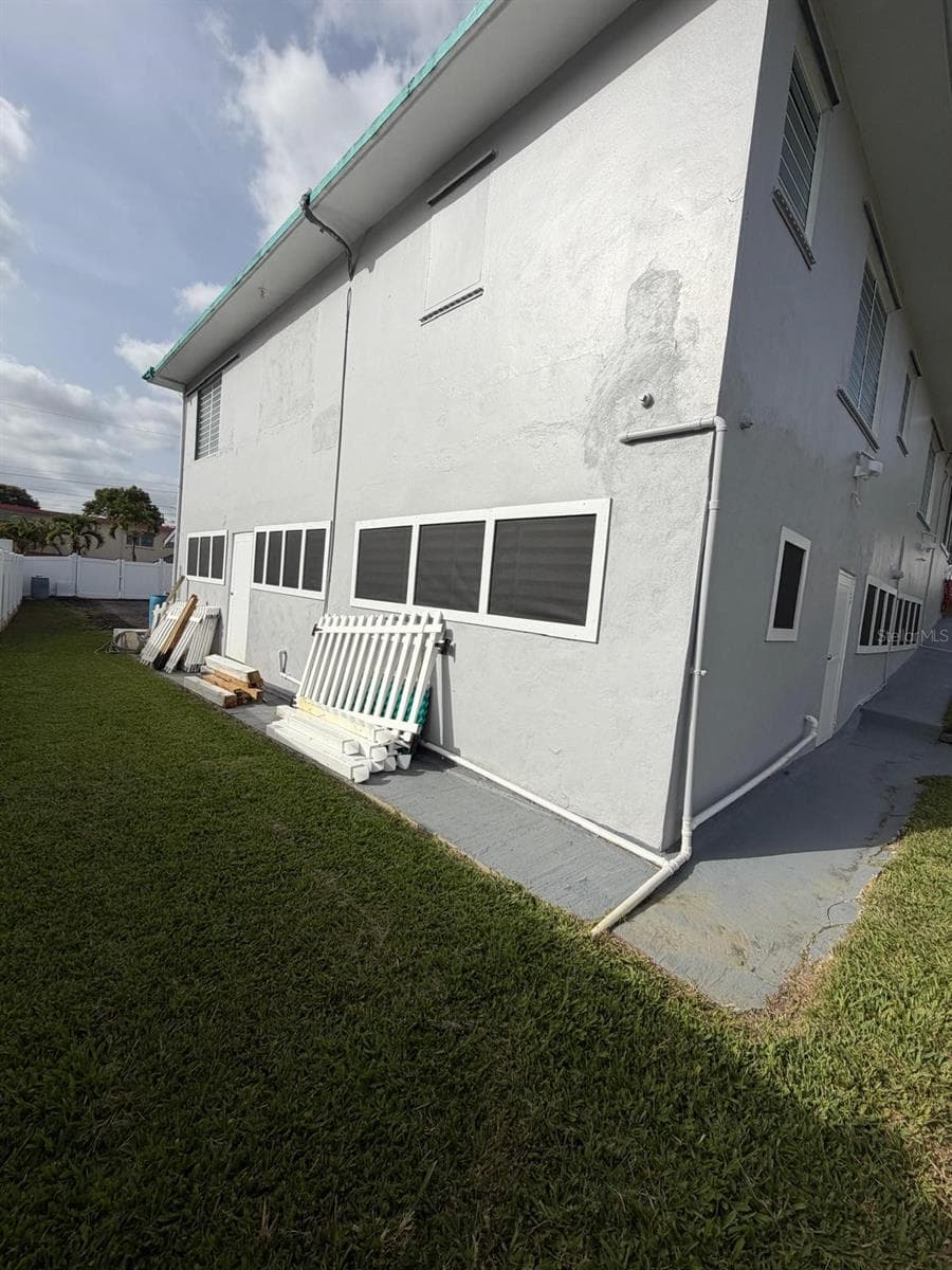282 AVE. FELIX RIOS — photo 30 of 35