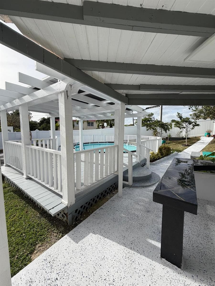 282 AVE. FELIX RIOS — photo 28 of 35