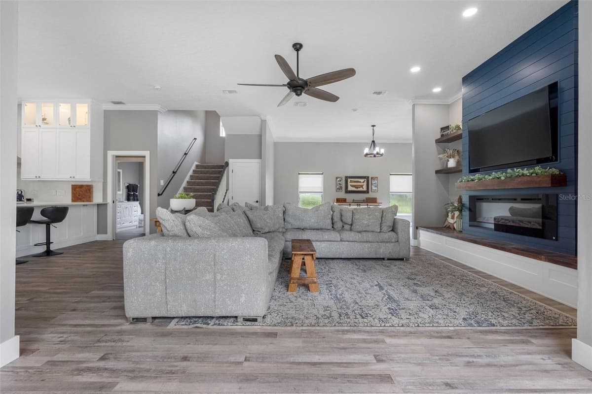 1079 RIVERSIDE RIDGE ROAD — photo 4 of 26