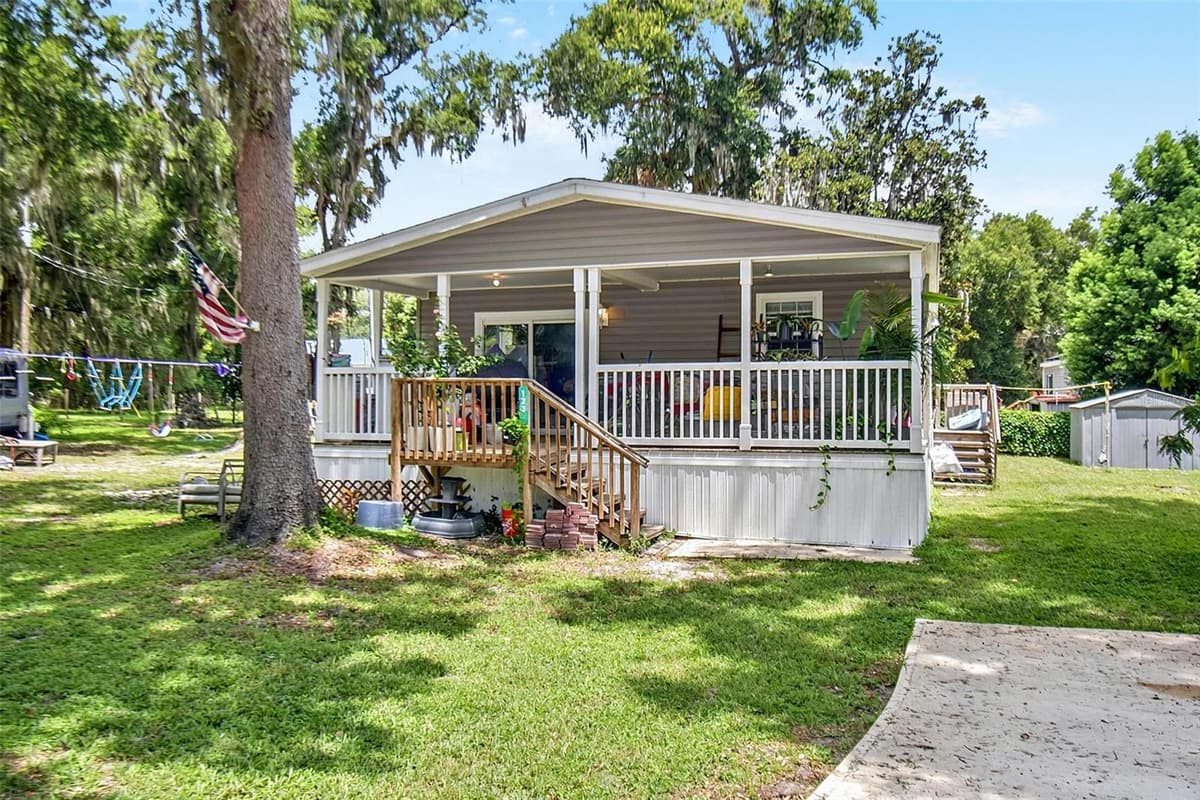 123 MAGNOLIA DRIVE — photo 1 of 33