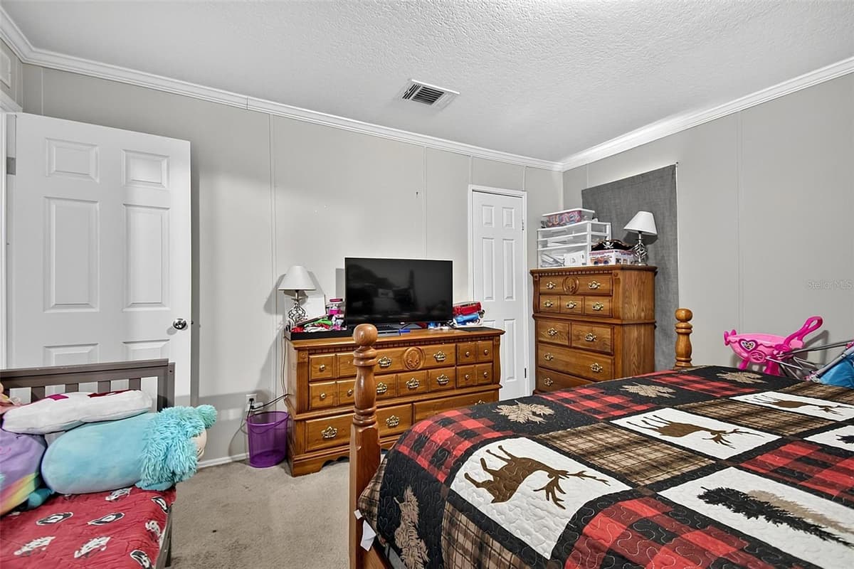123 MAGNOLIA DRIVE — photo 15 of 33