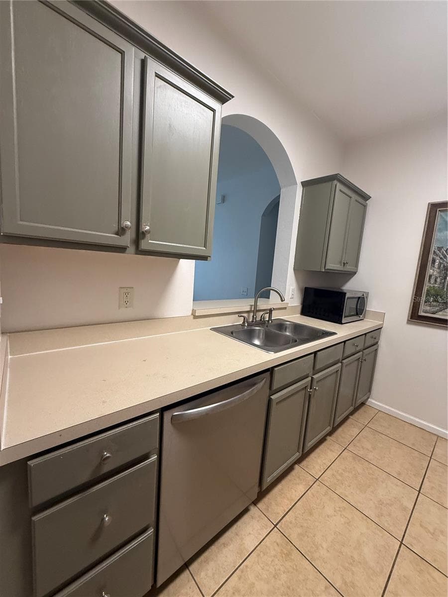 6214 STEVENSON DRIVE — photo 10 of 38