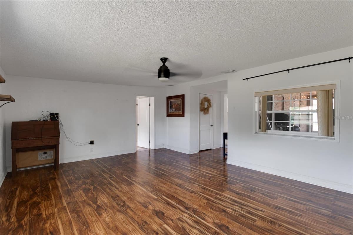 217 ROSE STREET — photo 15 of 19
