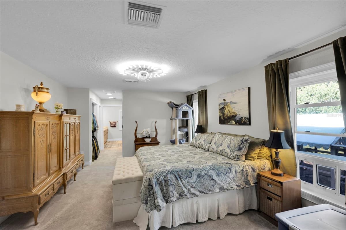 400 CARMAN DRIVE — photo 43 of 43