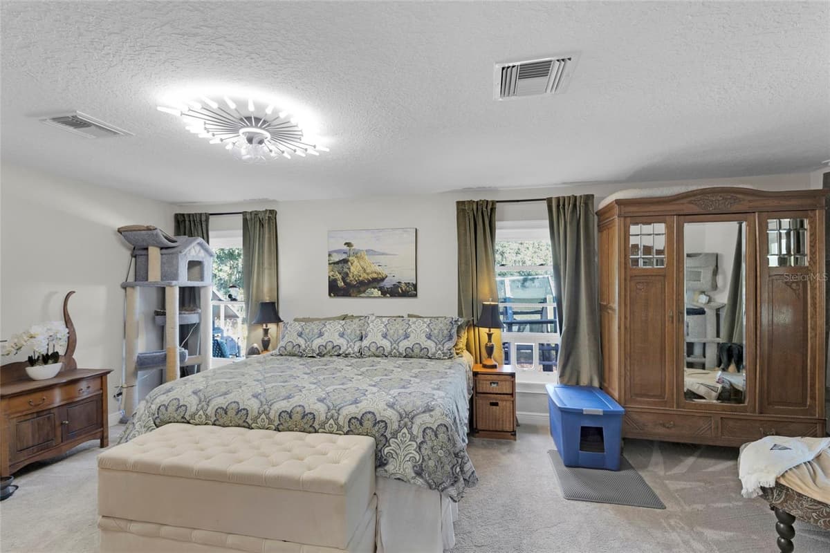 400 CARMAN DRIVE — photo 31 of 43