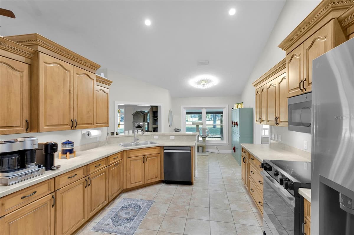 400 CARMAN DRIVE — photo 17 of 43
