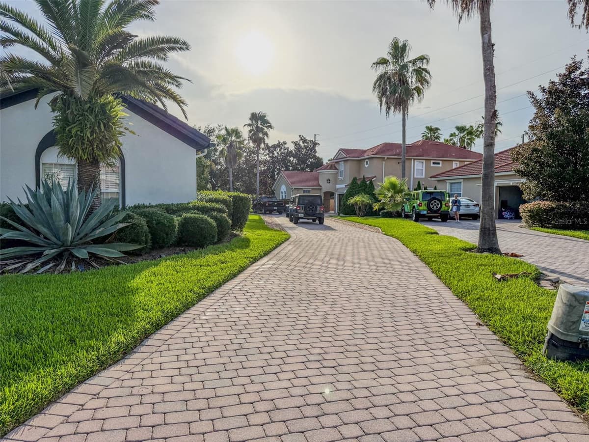 11434 RAPALLO LANE — photo 4 of 97