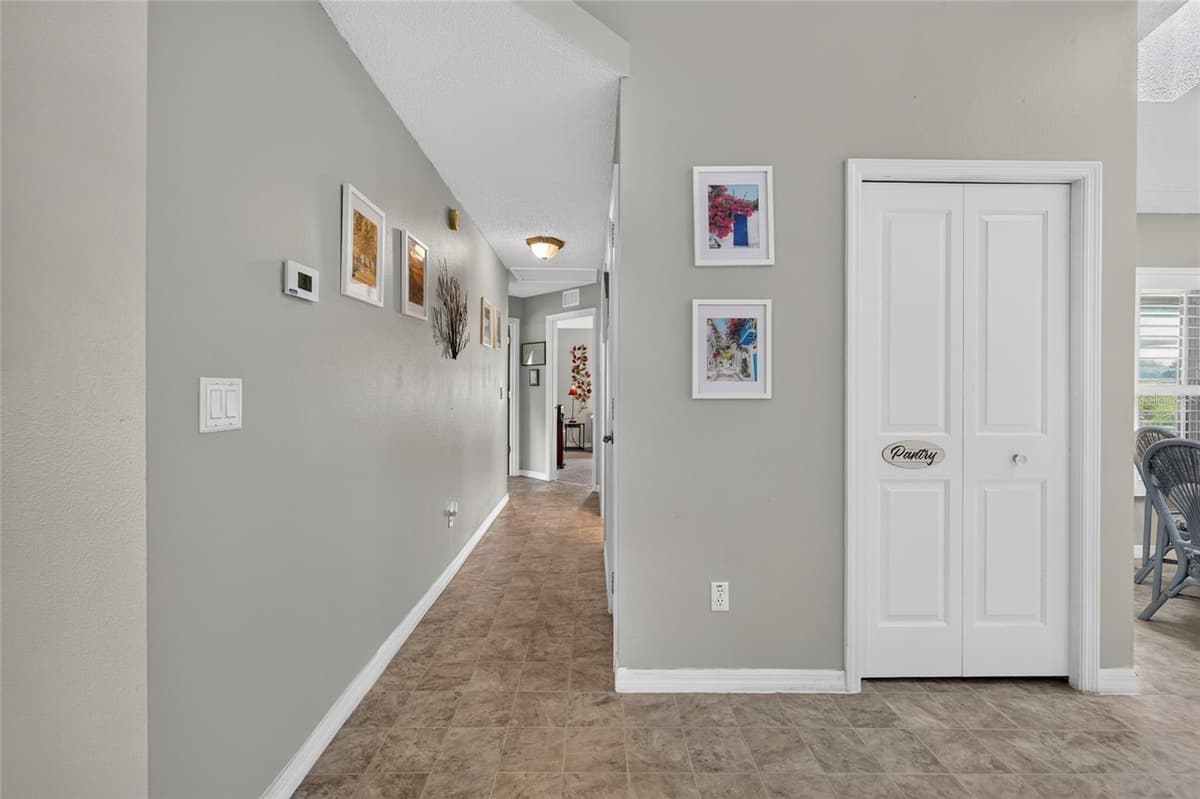 54 HICKORY LOOP — photo 34 of 73