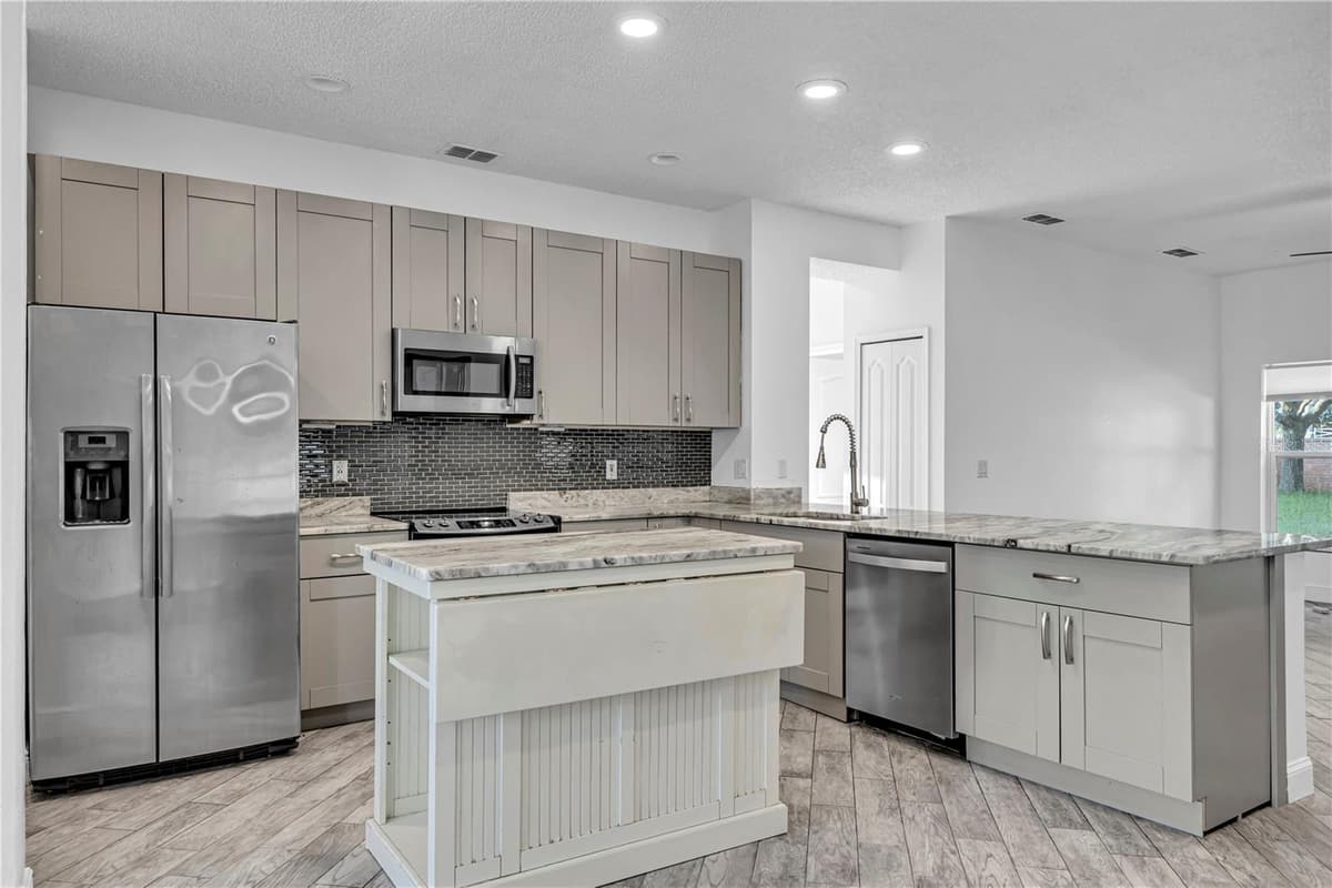 2031 WINTERMERE POINTE DRIVE — photo 10 of 29