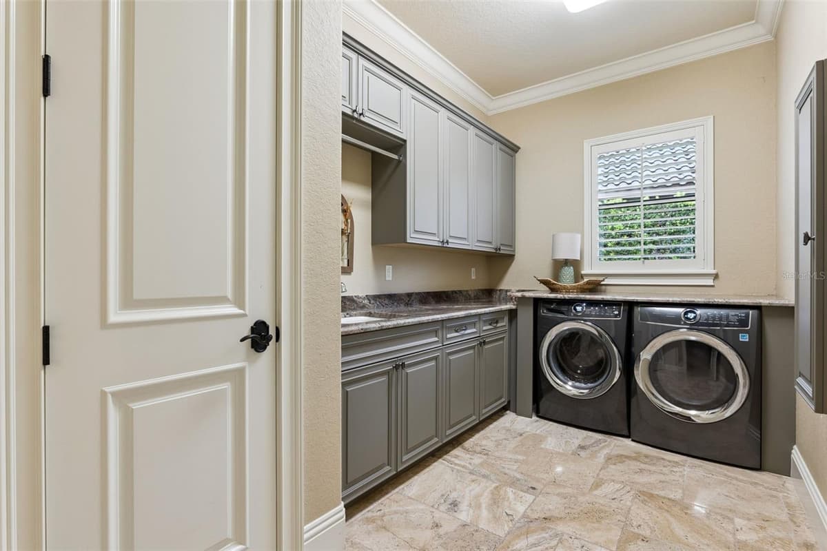 25608 GRANDVIEW POINTE — photo 37 of 87