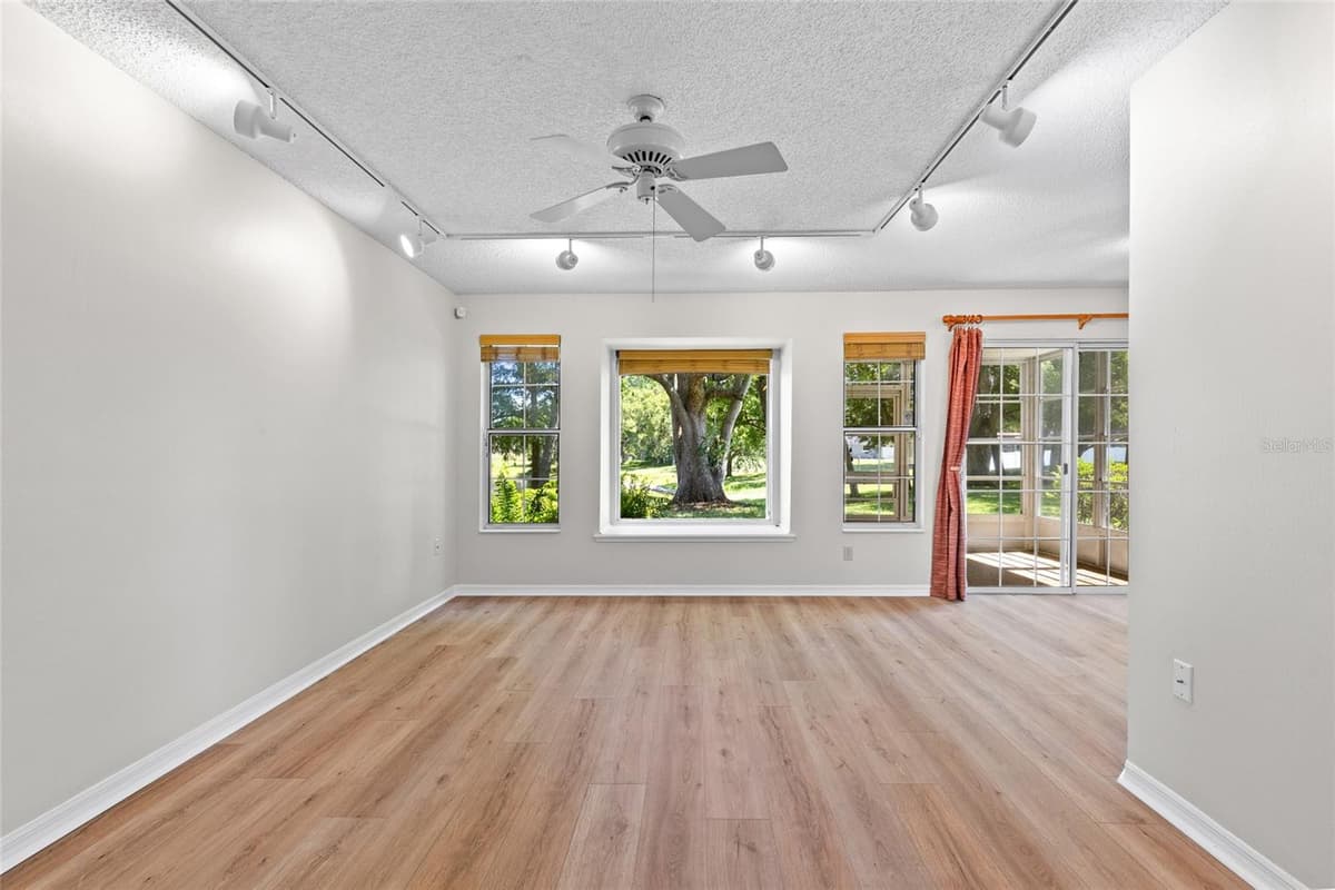 2367 COACH HOUSE BOULEVARD — photo 3 of 31