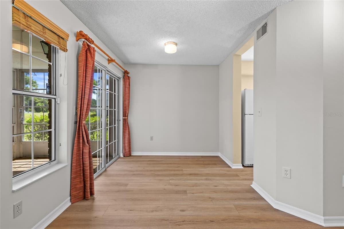 2367 COACH HOUSE BOULEVARD — photo 6 of 31