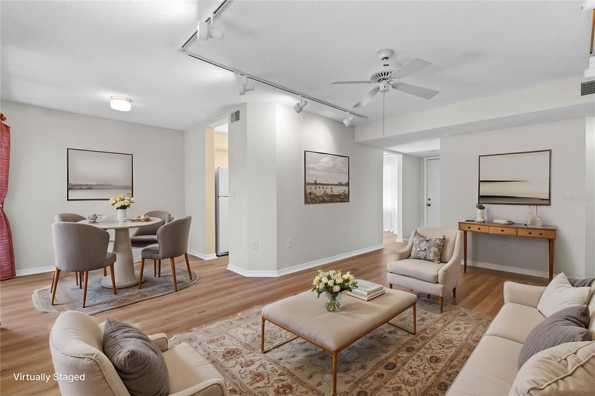 2367 COACH HOUSE BOULEVARD — photo 5 of 31