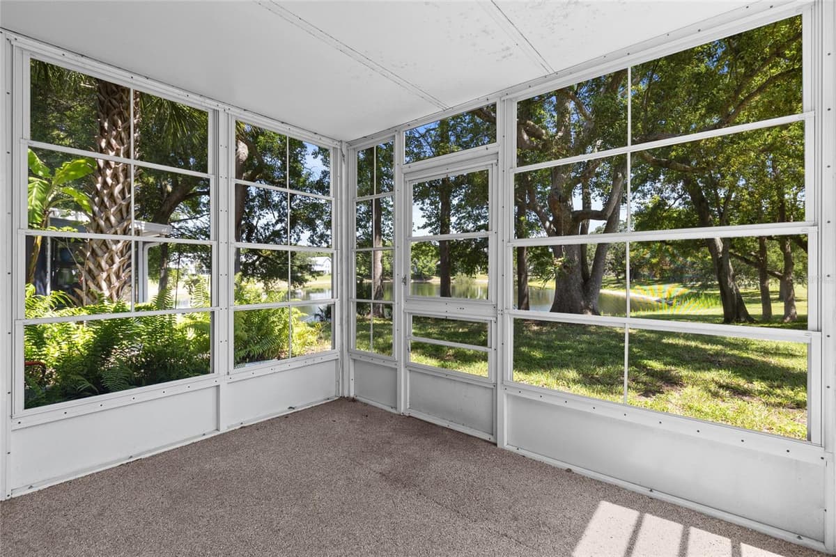 2367 COACH HOUSE BOULEVARD — photo 17 of 31