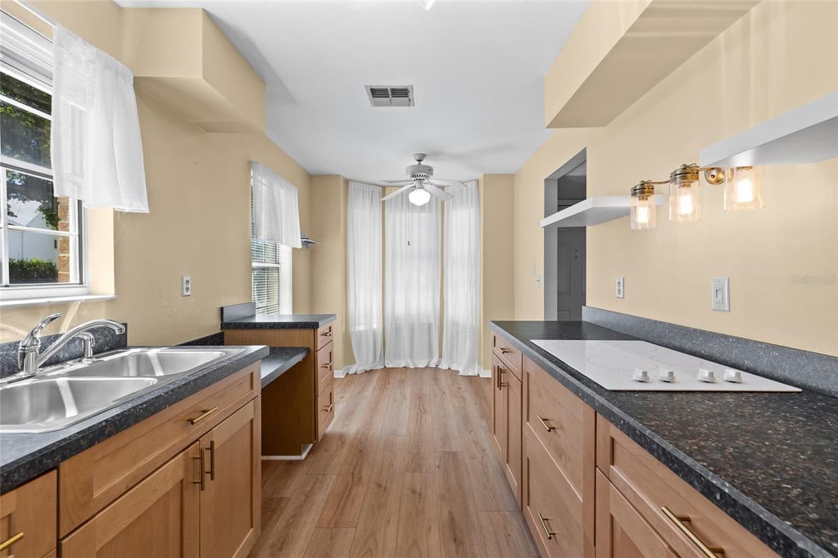 2367 COACH HOUSE BOULEVARD — photo 8 of 31