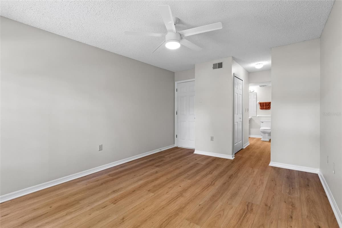 2367 COACH HOUSE BOULEVARD — photo 13 of 31