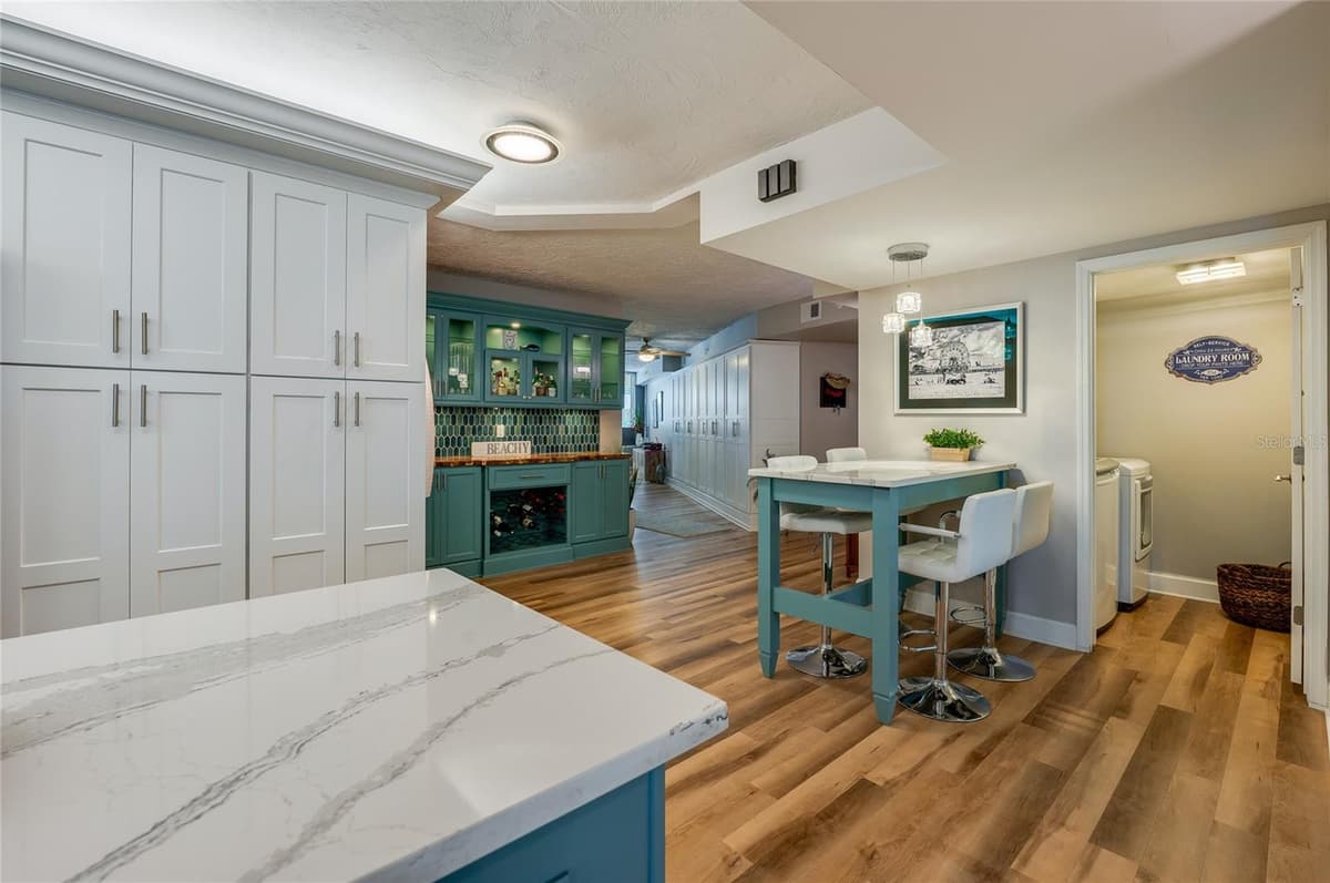 4565 ATLANTIC AVENUE — photo 8 of 35