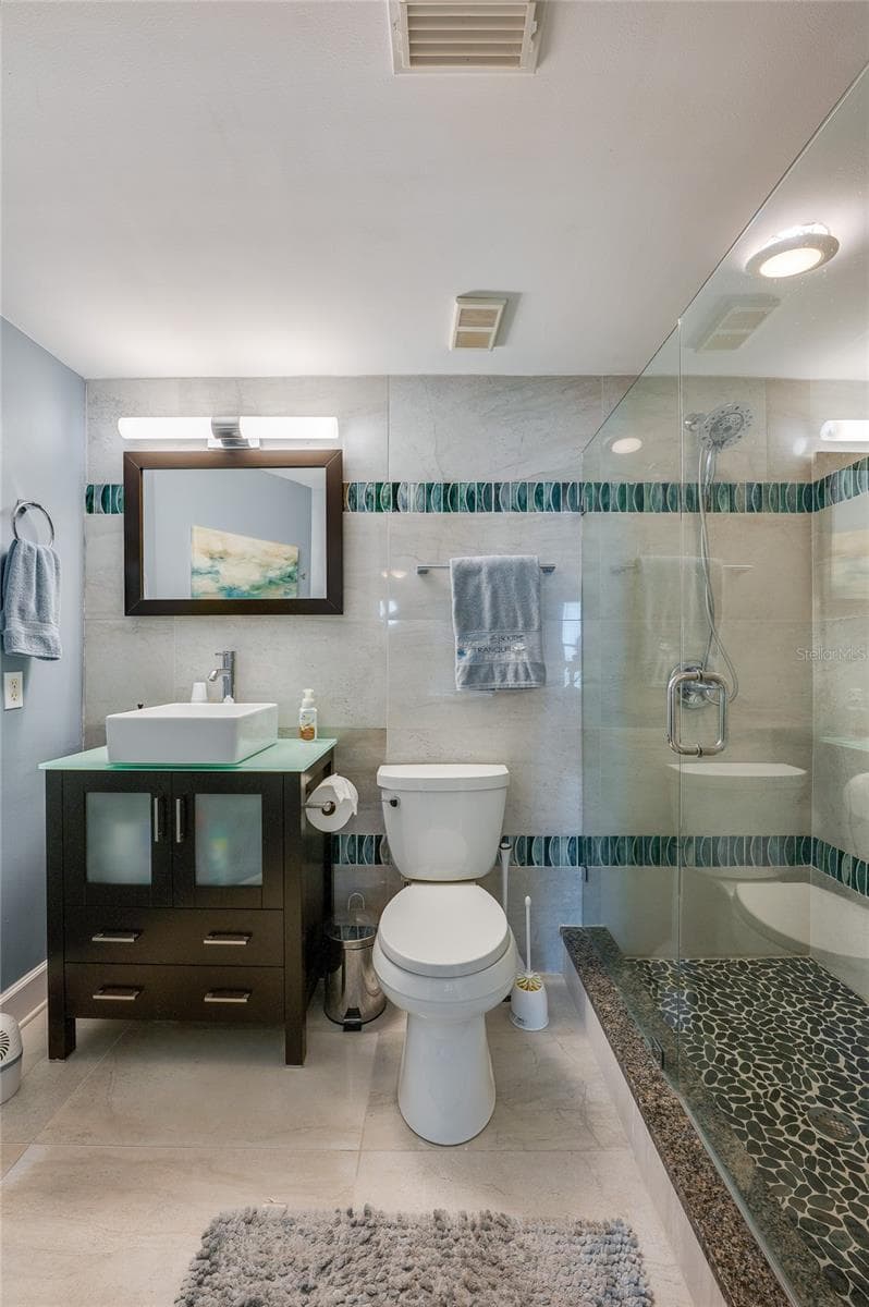 4565 ATLANTIC AVENUE — photo 28 of 35