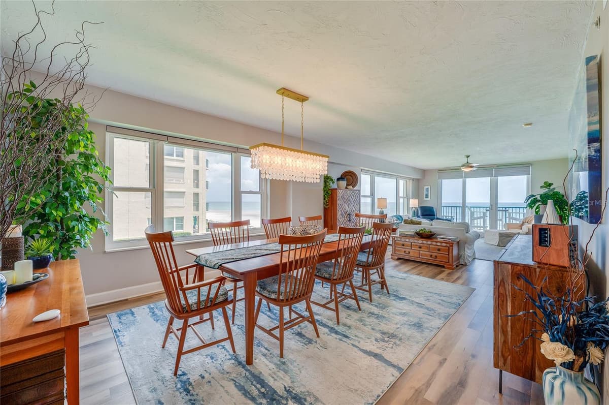 4565 ATLANTIC AVENUE — photo 12 of 35