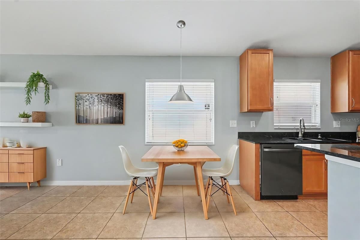 3247 DUNSTABLE DRIVE — photo 13 of 48