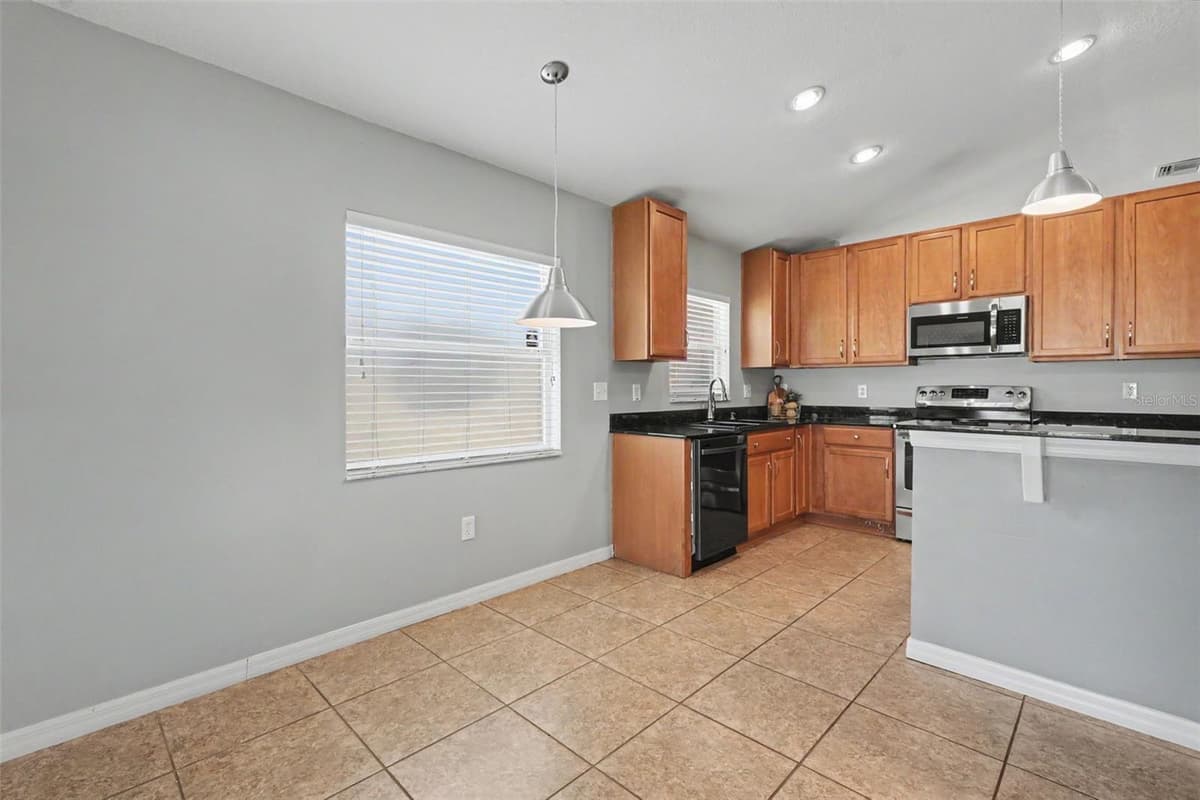 3247 DUNSTABLE DRIVE — photo 16 of 48