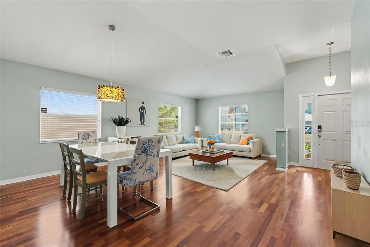 3247 DUNSTABLE DRIVE — photo 4 of 48