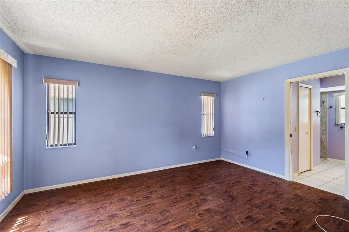 4235 CASTLE AVENUE — photo 31 of 98