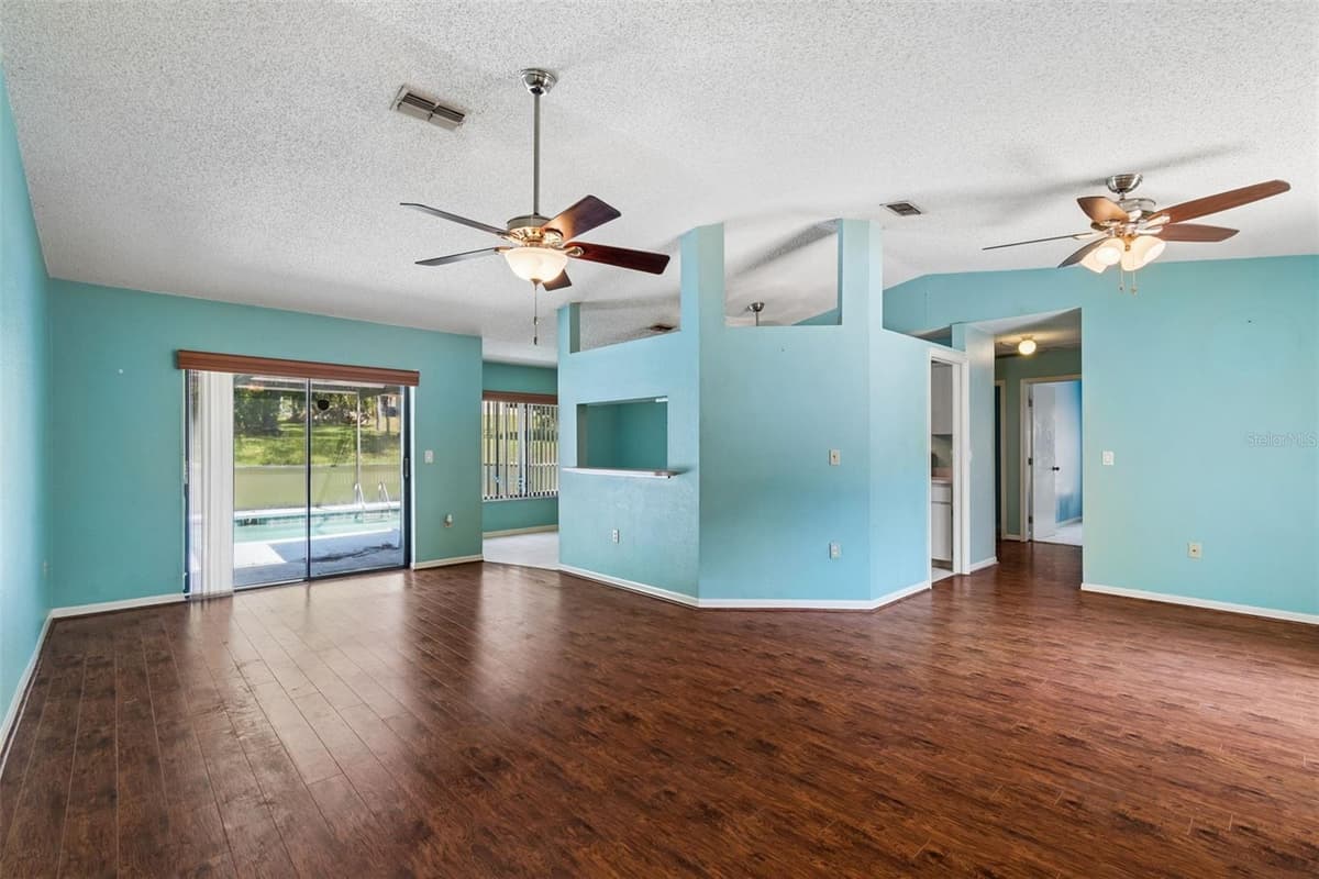 4235 CASTLE AVENUE — photo 8 of 98