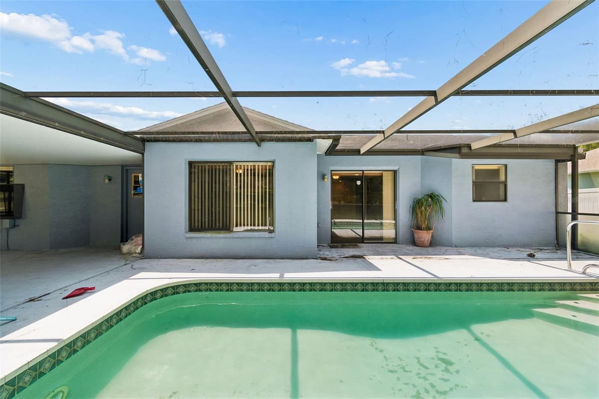 4235 CASTLE AVENUE — photo 54 of 98