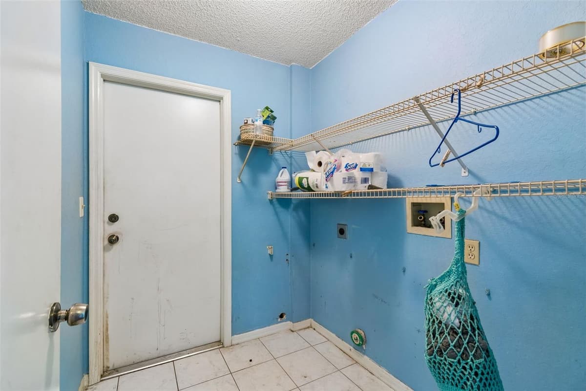 4235 CASTLE AVENUE — photo 42 of 98