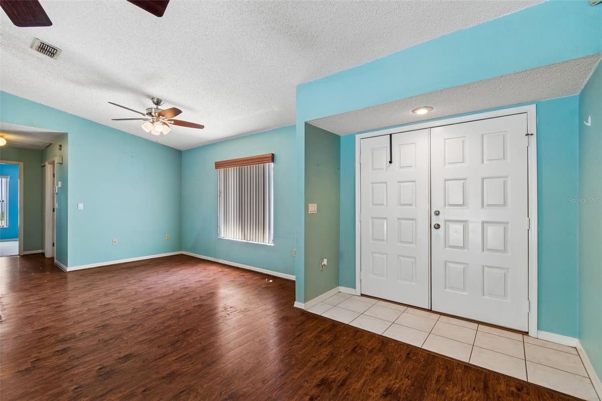 4235 CASTLE AVENUE — photo 9 of 98