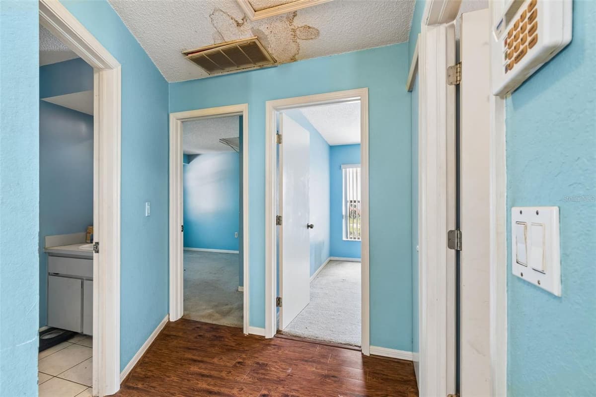 4235 CASTLE AVENUE — photo 40 of 98