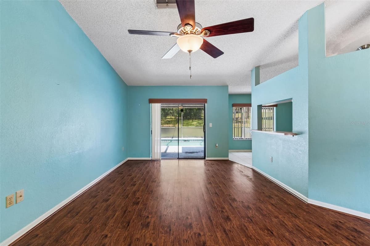 4235 CASTLE AVENUE — photo 11 of 98