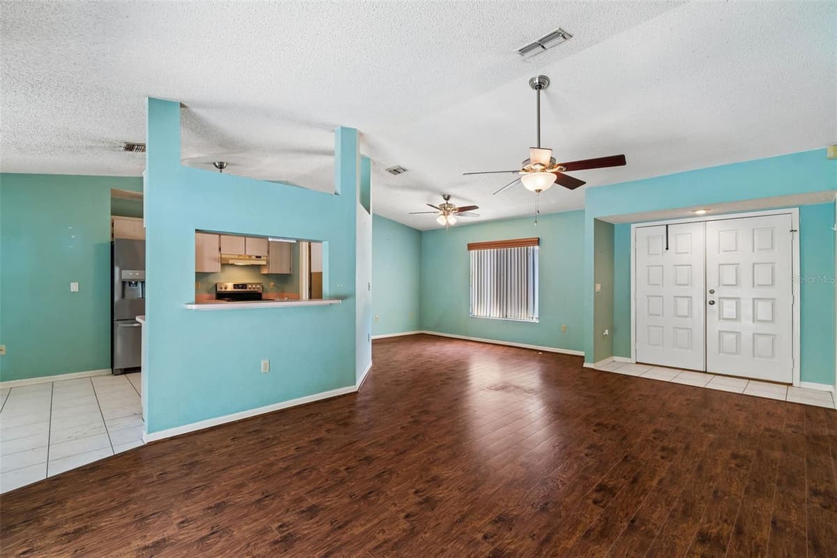 4235 CASTLE AVENUE — photo 13 of 98