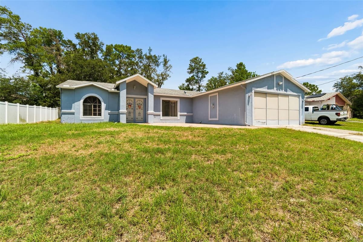 4235 CASTLE AVENUE — photo 4 of 98