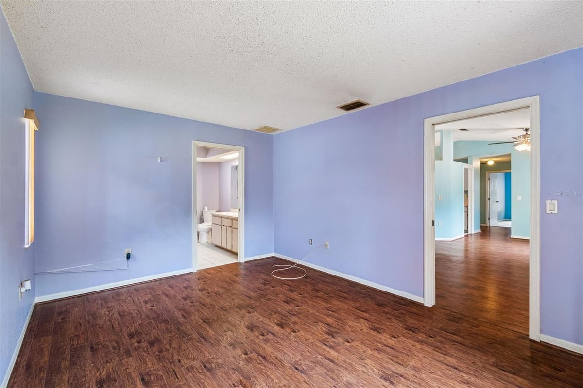 4235 CASTLE AVENUE — photo 32 of 98