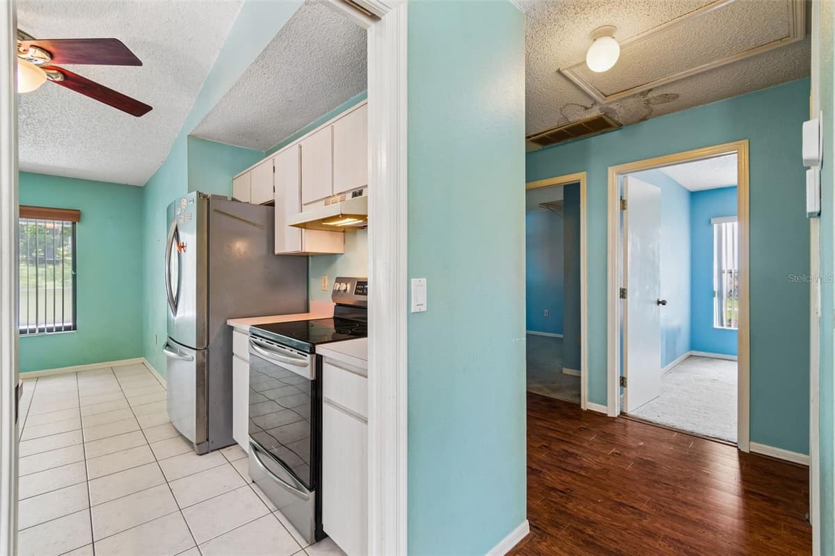 4235 CASTLE AVENUE — photo 19 of 98