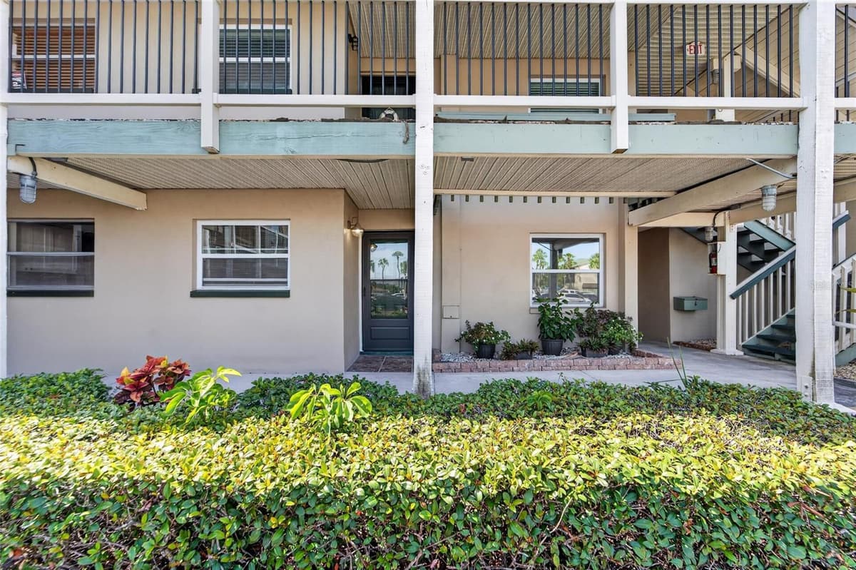 1028 APOLLO BEACH BOULEVARD — photo 5 of 59