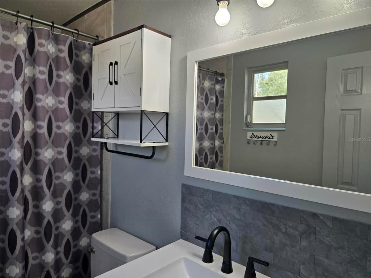 3762 147TH STREET — photo 11 of 23